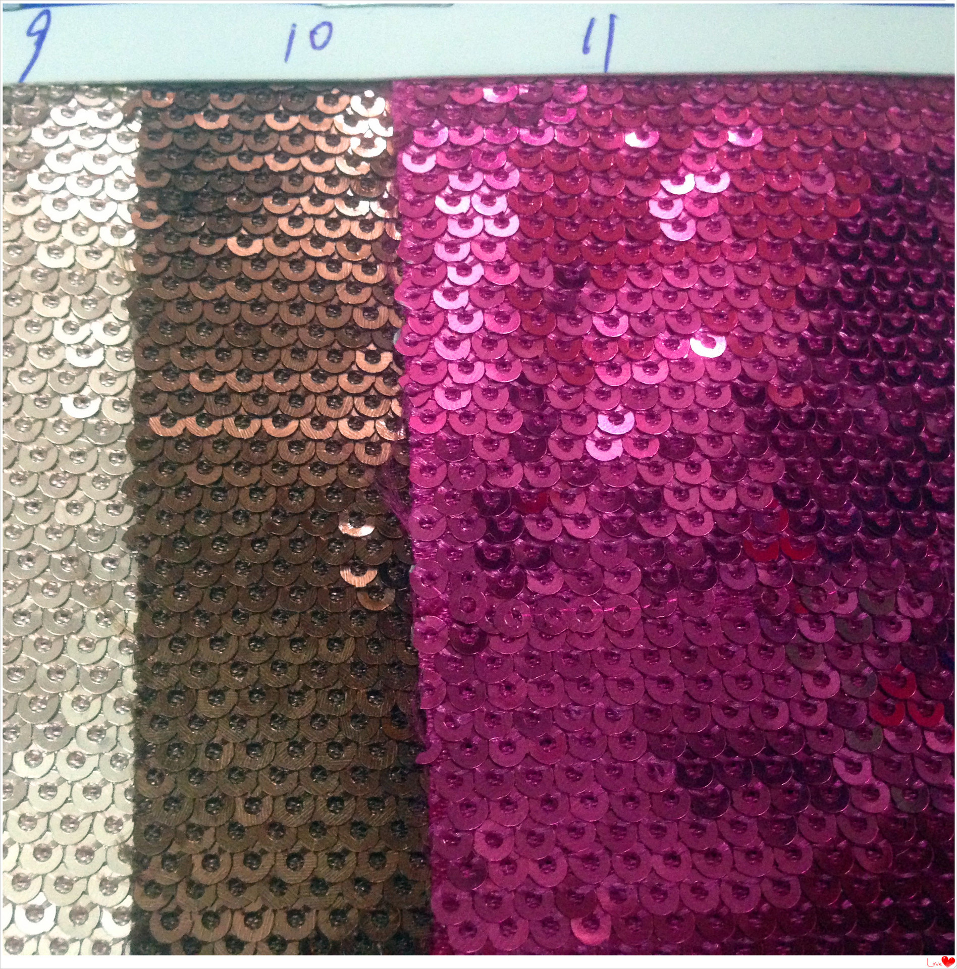 现货供应 3mm鱼鳞珠片绣 有光哑光绣花 舞台服饰亮片面料