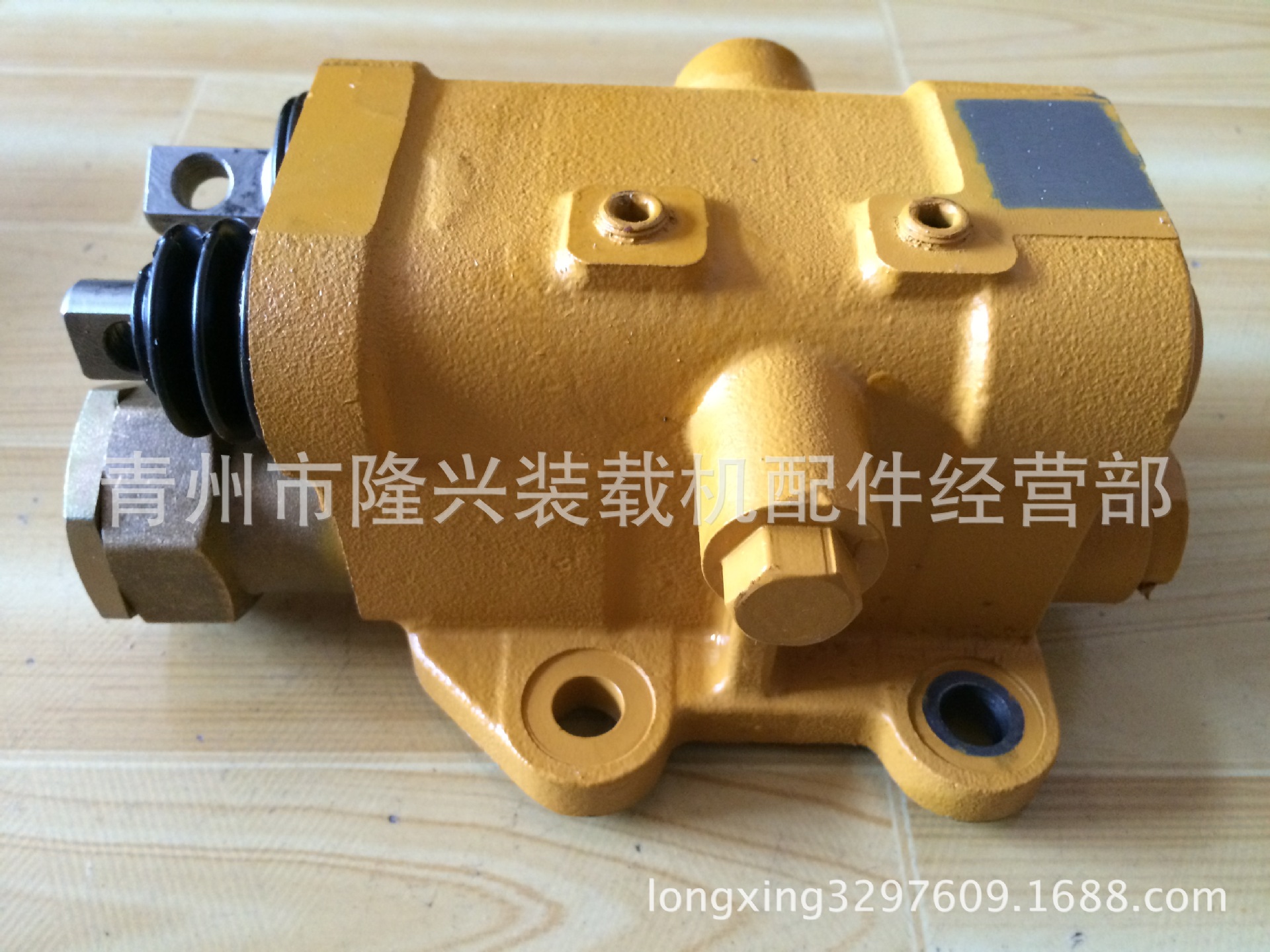 供应山工装载机铲车配件原厂50f 650b 956变速阀操纵阀