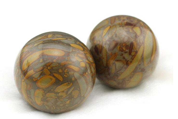 厂家直销五彩女娲石健身球打磨女娲石手球抛光女娲石批发