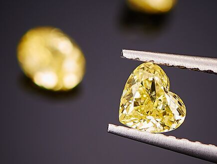 一克拉心形钻石 vvs f 3ex 无荧光带证书 国内一手货源制定成品