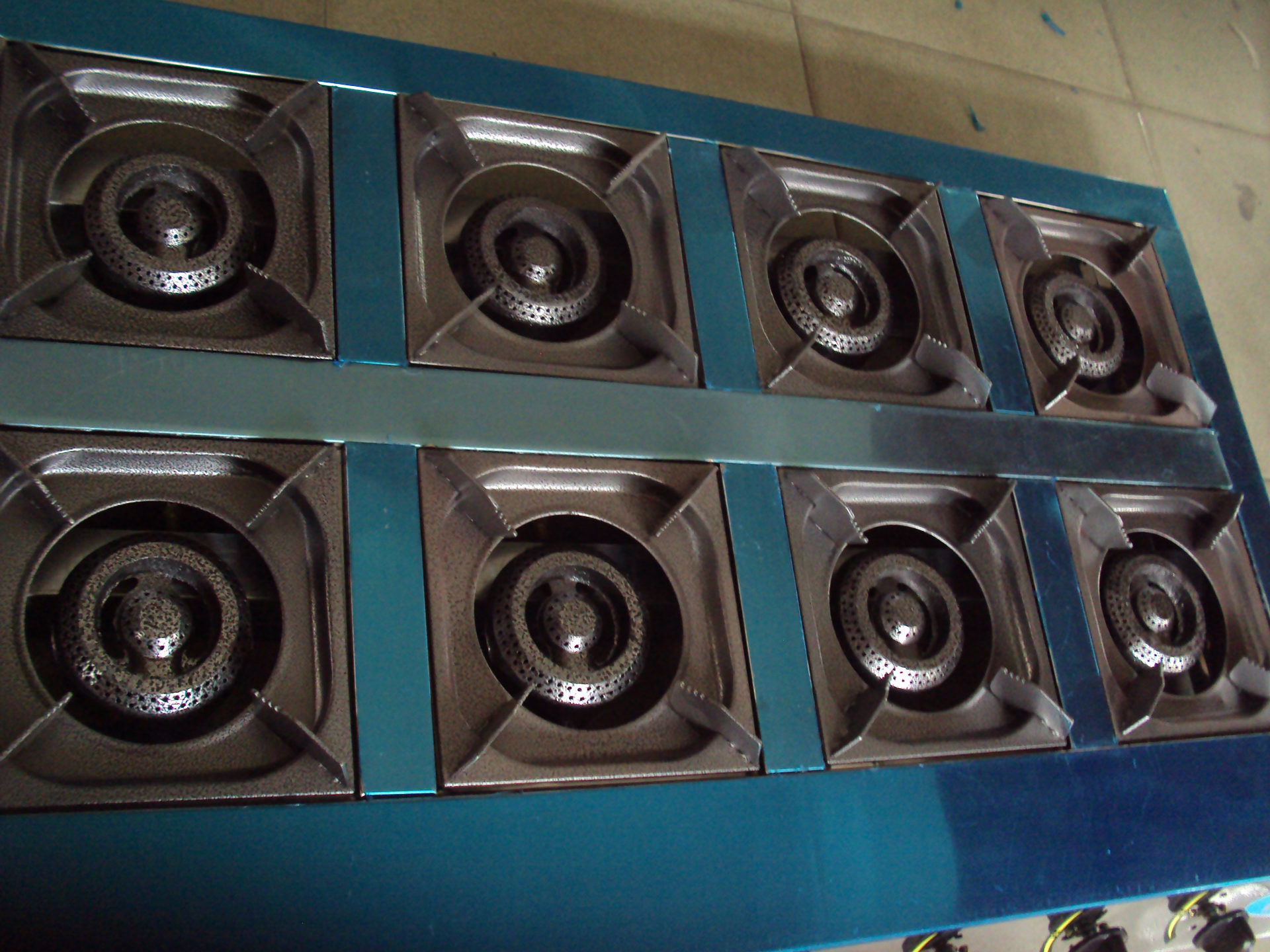 厂家批发蜂窝铸铁8眼煲仔饭煤气炉燃气灶 饭店八头砂锅灶厨卫批发