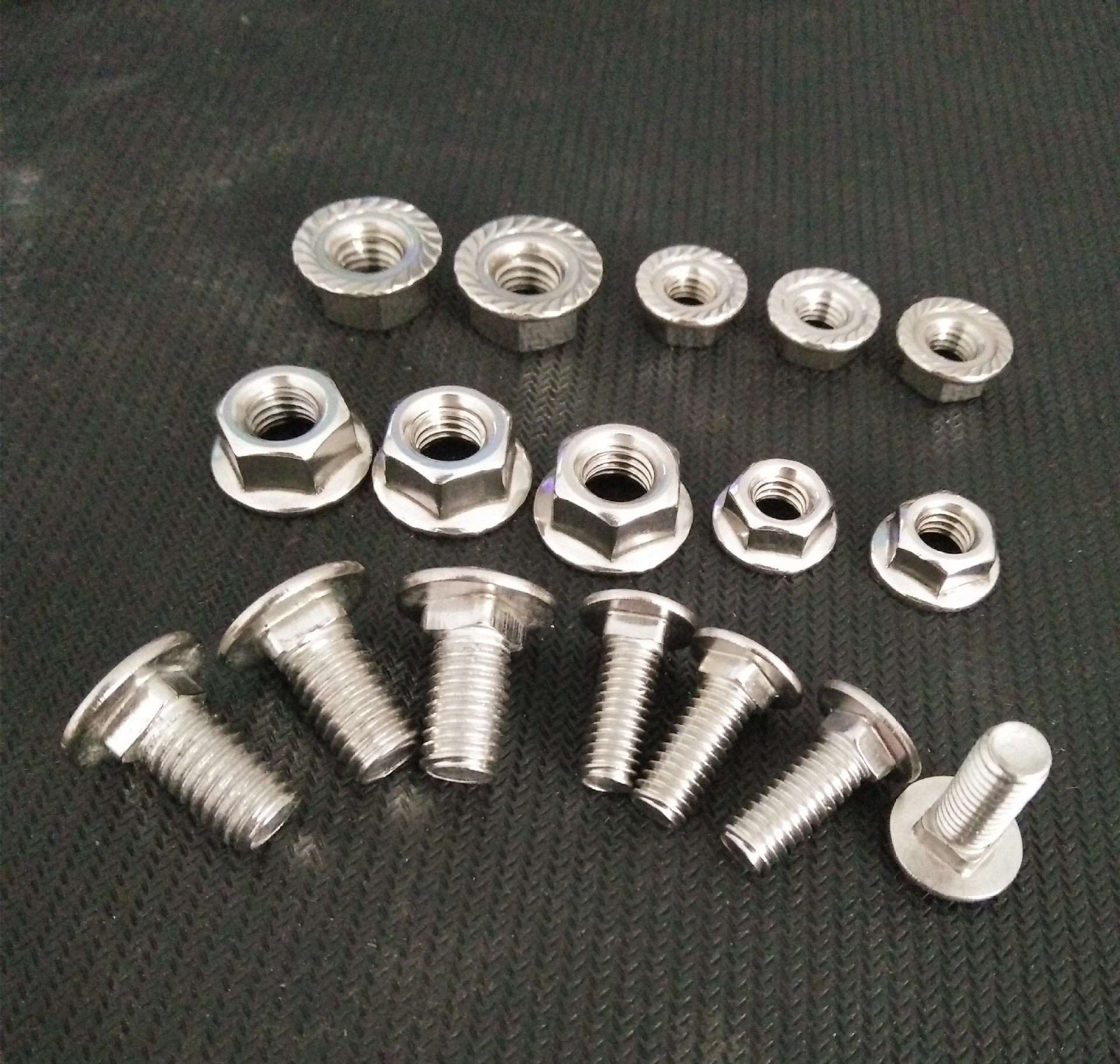 厂家直销 马车螺栓 桥架专用螺丝 小帽桥架丝6*12 6*16