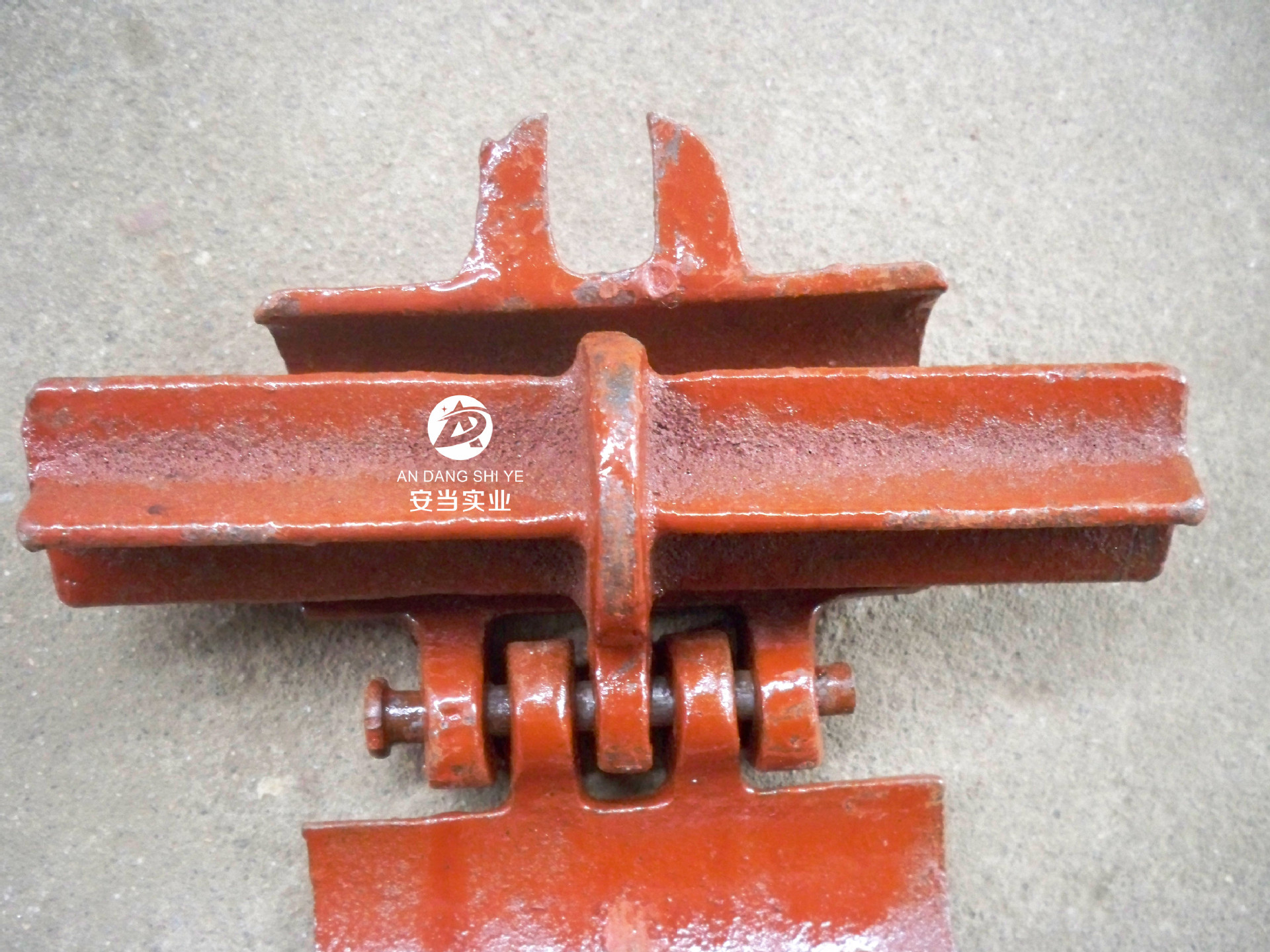 直销批发扣件,脚手架扣件,建筑扣件,旧扣件