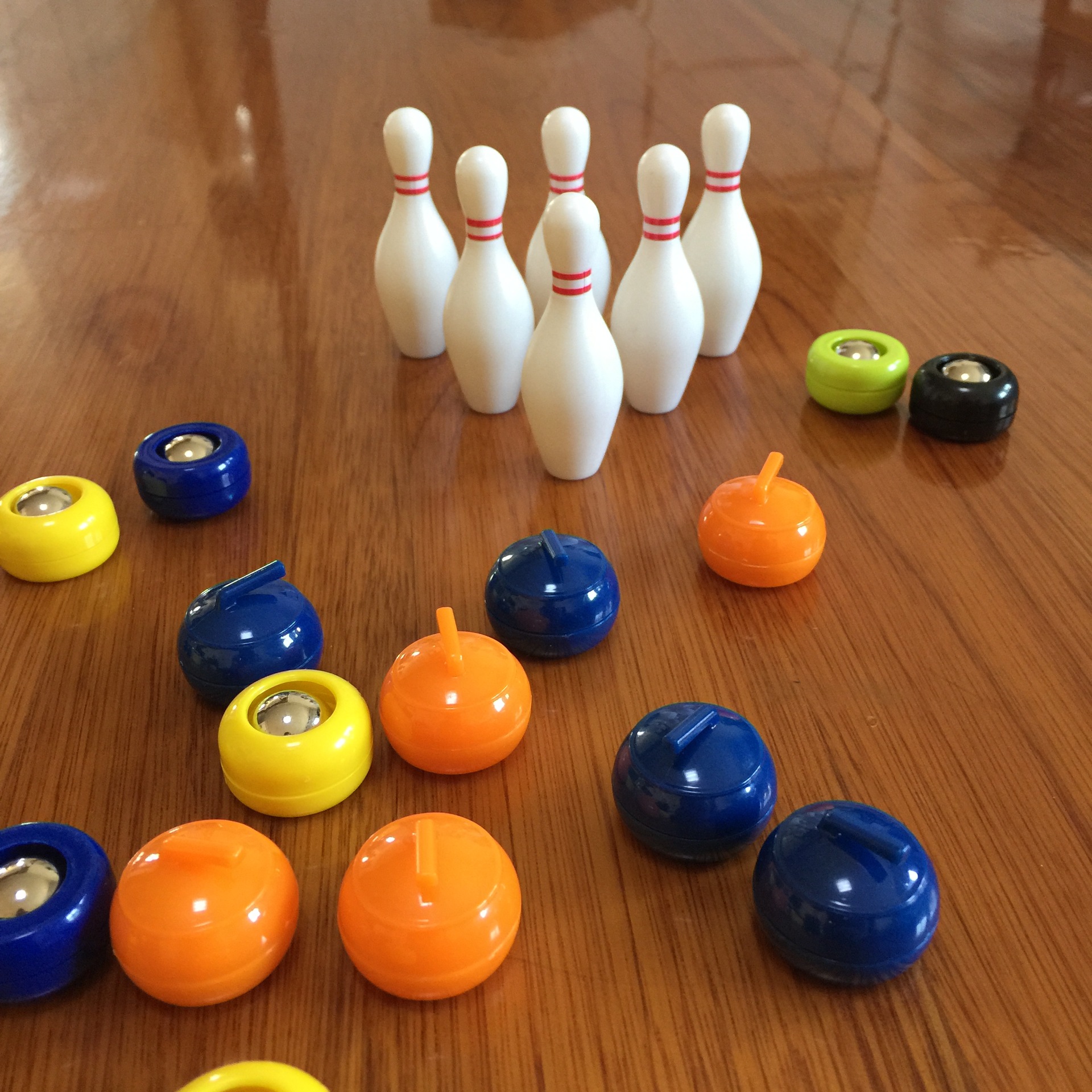 厂方出厂价格 全新迷你桌上保龄球 多功能游戏 免费拿样 诚招代理