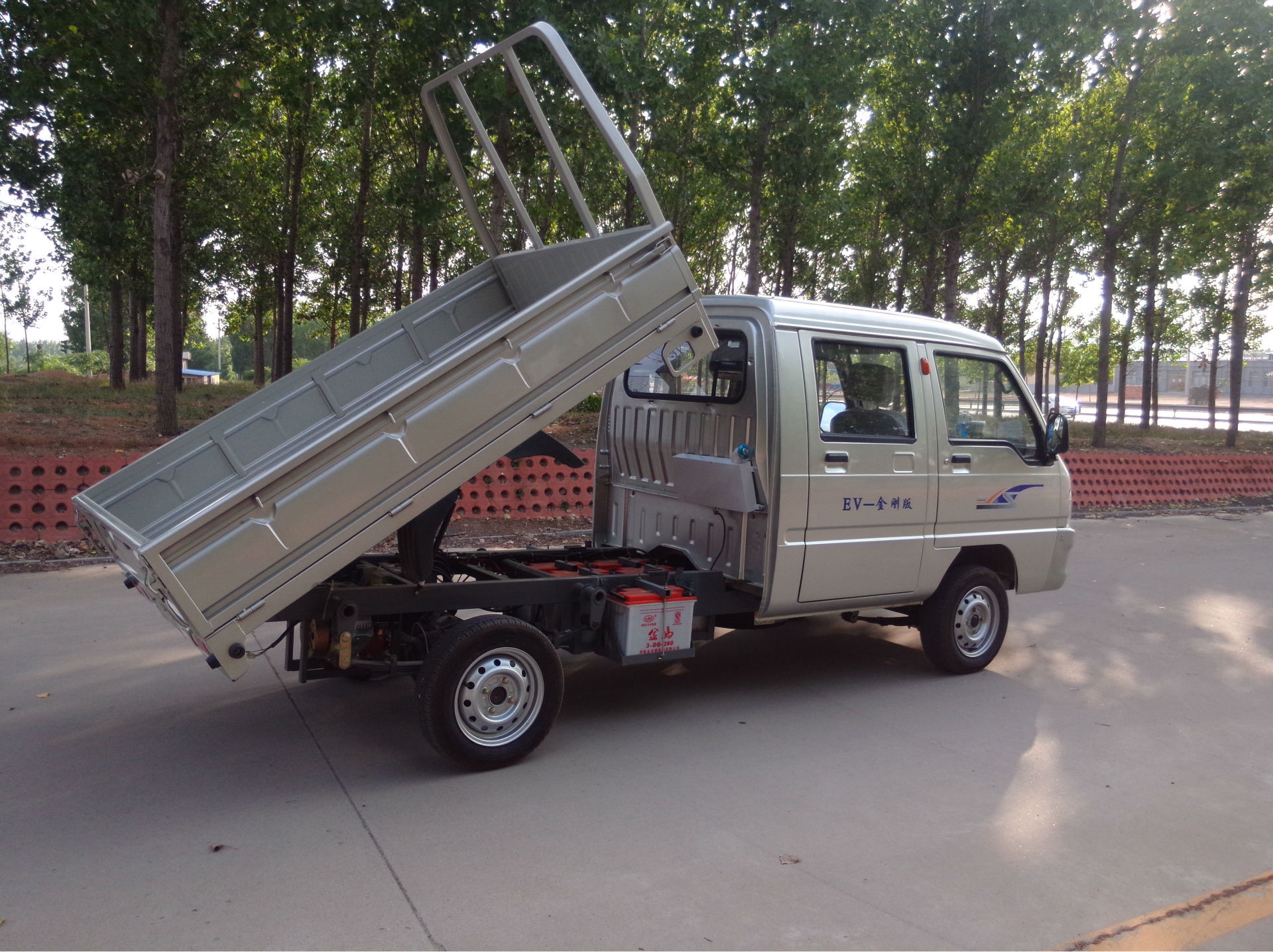 厂家直销竞捷电动双排车电动客货两用车价格实惠可定制