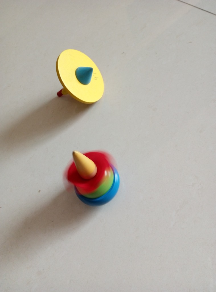 木制陀螺 卡通陀螺 儿童玩具陀螺 手转陀螺