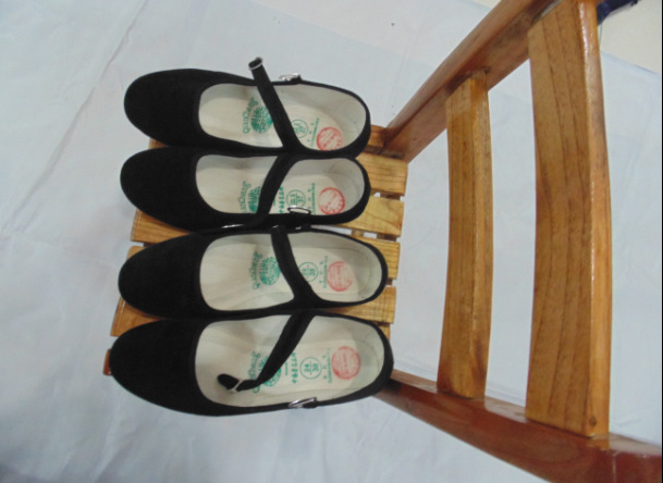 黔城牌女士平绒面宾馆酒店商场礼仪广场舞蹈平底中跟布鞋黑色一带