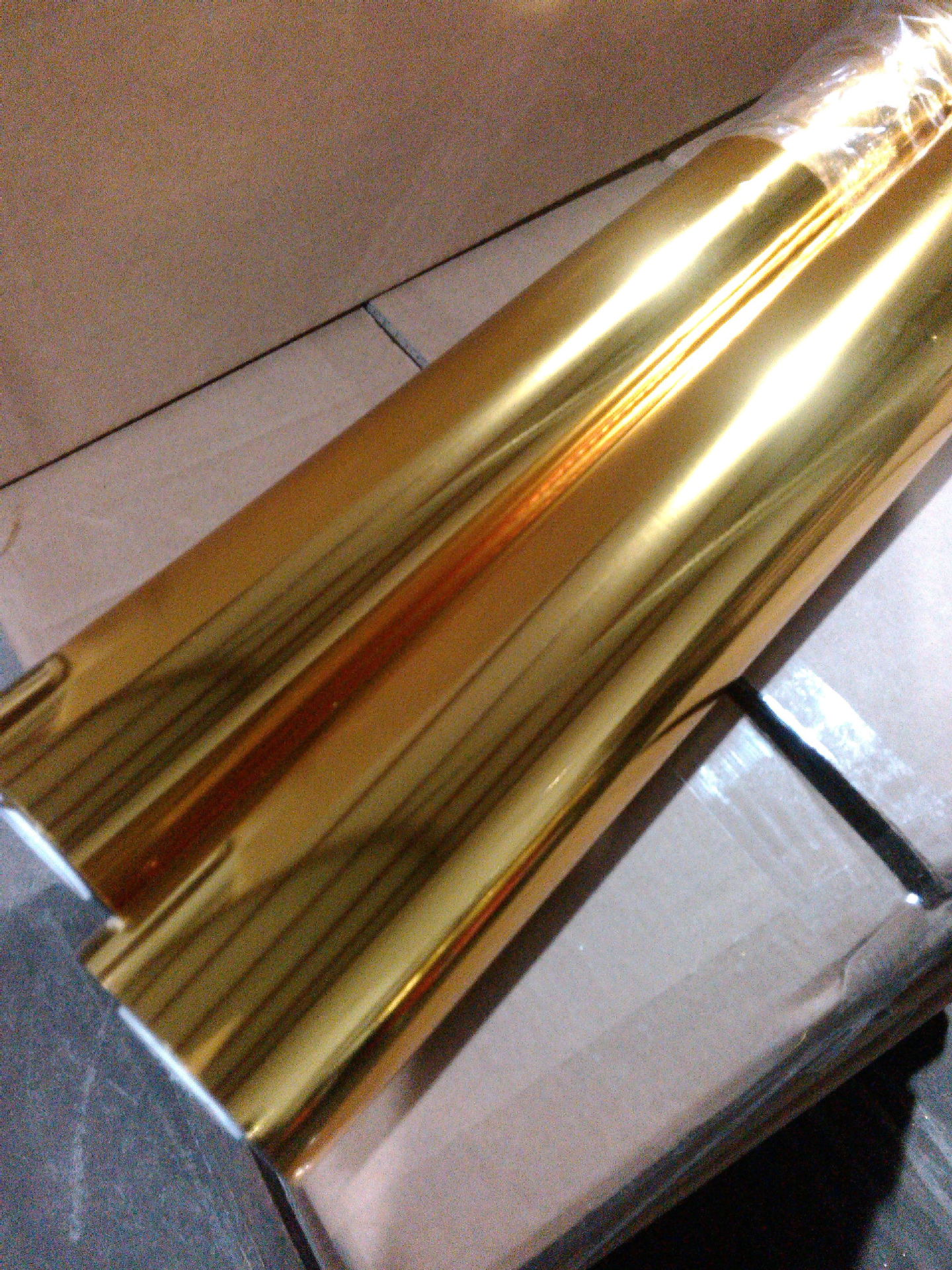 厂家直销 黄色烫金纸供应商 纸品类烫金膜 粉箔塑胶烫金材料