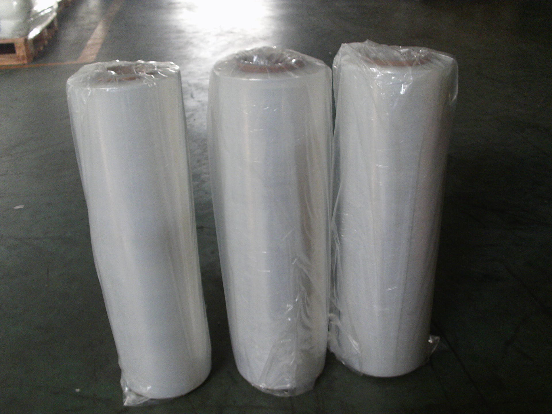 厂家直销收缩膜 pe pe收缩膜 pvc pof