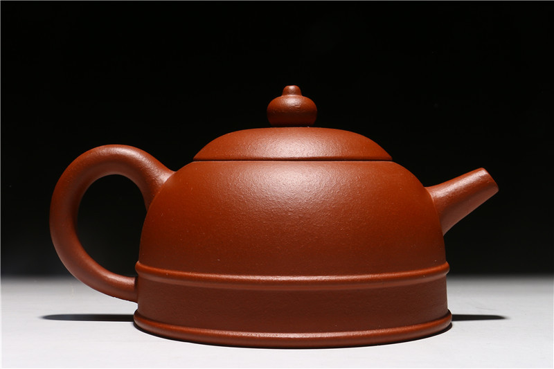 [ 泥 料 ] 原矿清水泥 [ 作 者 ] 周成罗 [ 容 量 ] 300毫升