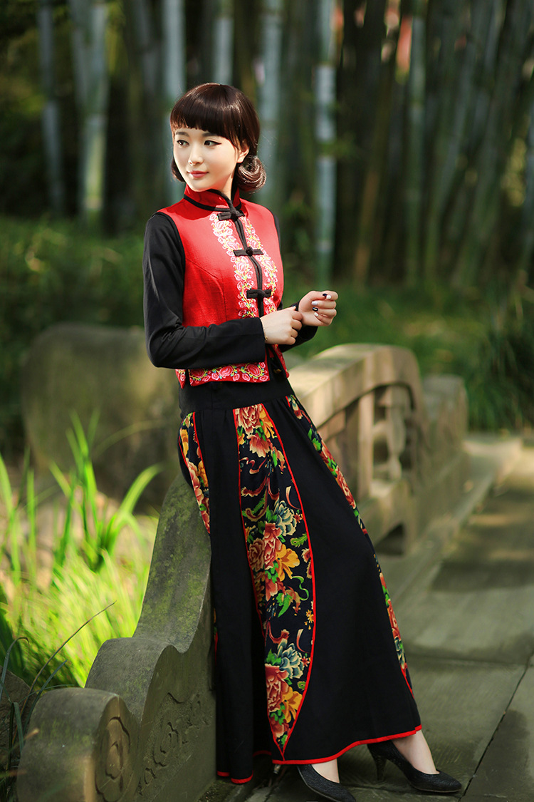 原创设计民族风女式马甲 立领一字扣刺绣超