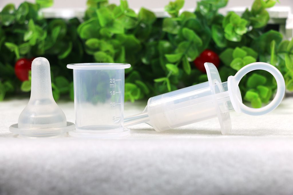 新款针筒喂药器宝宝防呛喂水喂药器奶嘴式喂药器带刻度杯