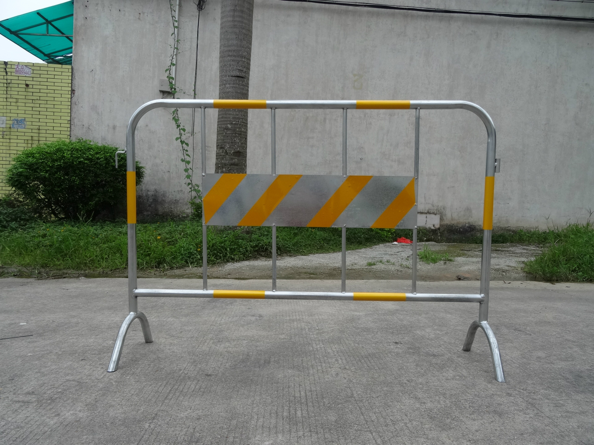 铁马施工护栏隔离栏,铁护栏,栅栏,市政公路护栏,移动护栏路政挡板