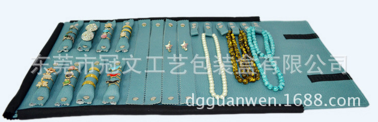 黑绿套装珠宝卷