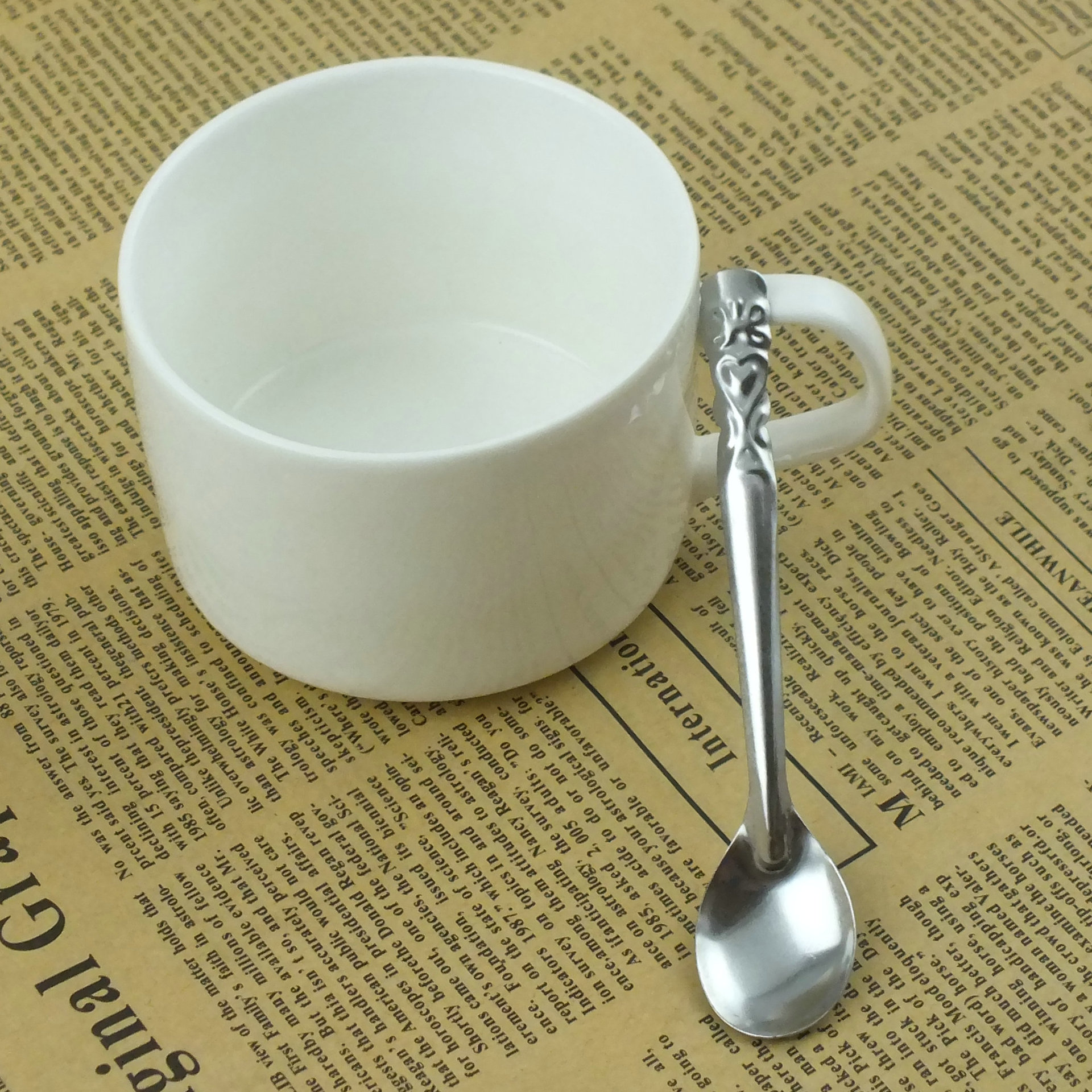 胜天餐具 有磁不锈钢薄汤匙 调羹甜羹勺 皇冠勺 量大从优