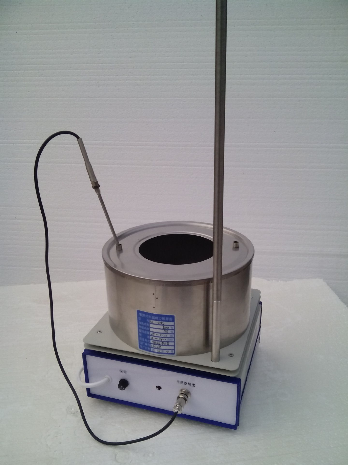 df-101s (2l)集热式恒温磁力搅拌油浴锅 集热式数显磁力搅拌器