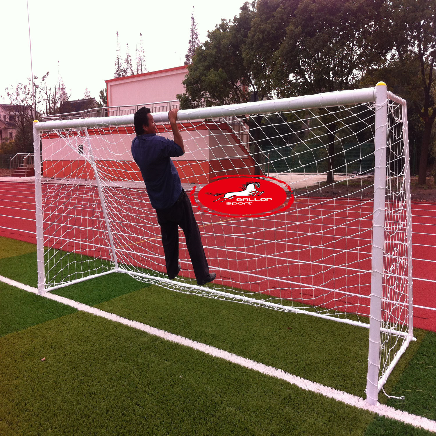 厂家直销室外标准比赛7人制金属足球门 移动式足球门 架 足球框