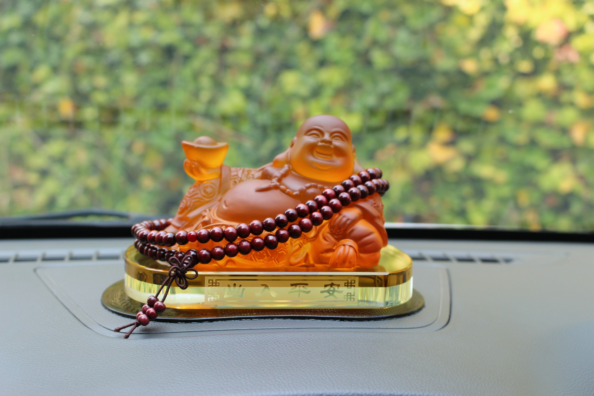 厂家直销 超大号弥勒佛香水座 汽车香水 新款香水座 琉璃花衣佛