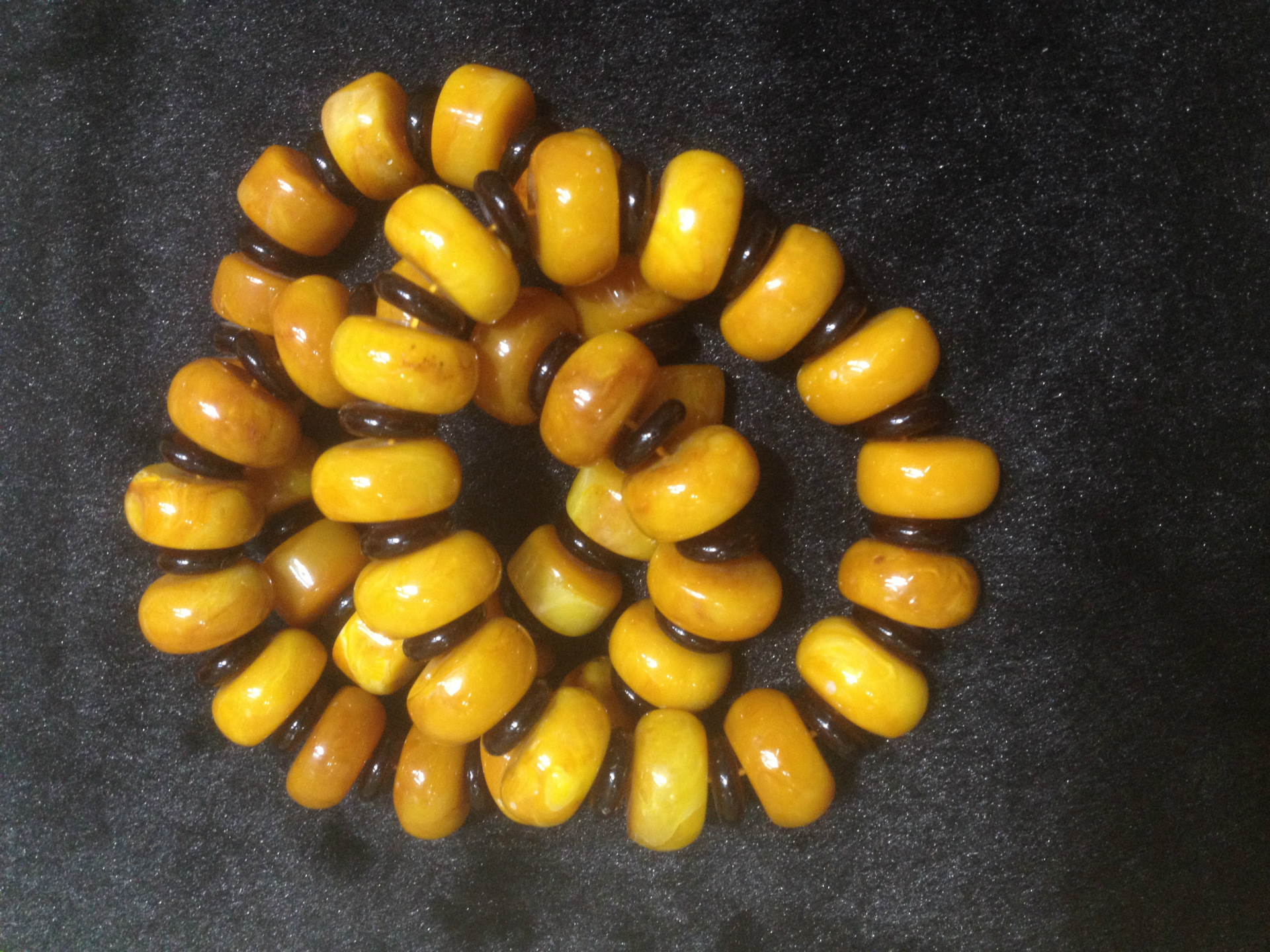 二代琥珀蜜蜡手链 鸡油黄算珠老蜜蜡手串厂家批发直销