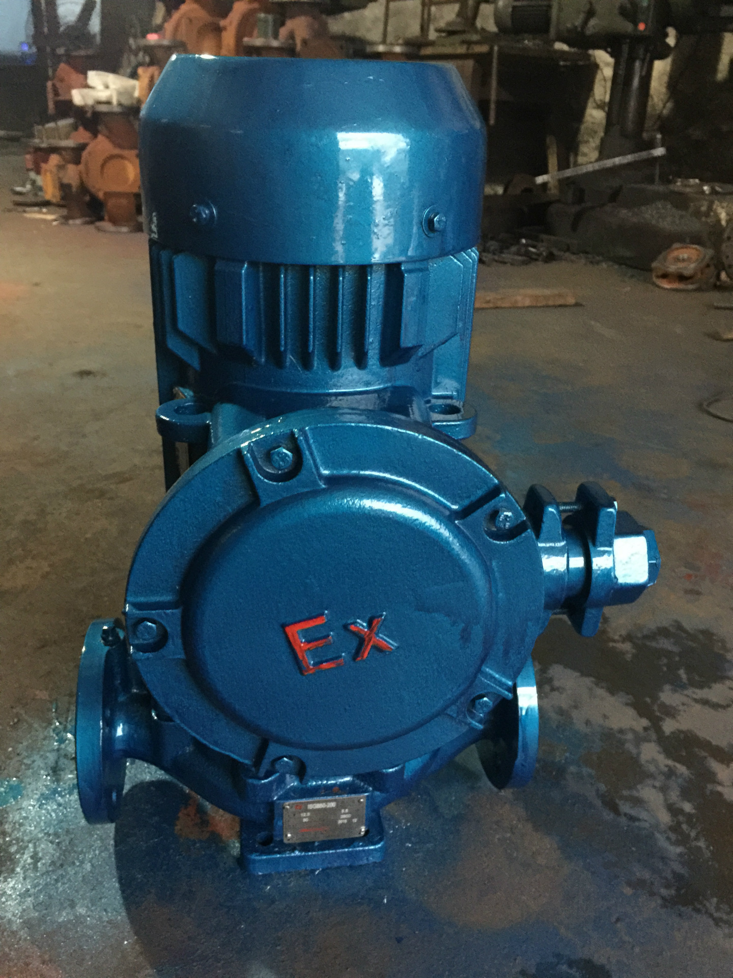 厂家直销:yg50-160立式防爆油泵,管道油泵,油泵