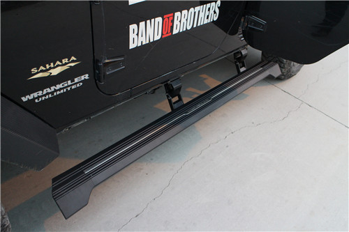 akm电动踏板适用吉普牧马人改装伸缩上下迎宾脚踏板