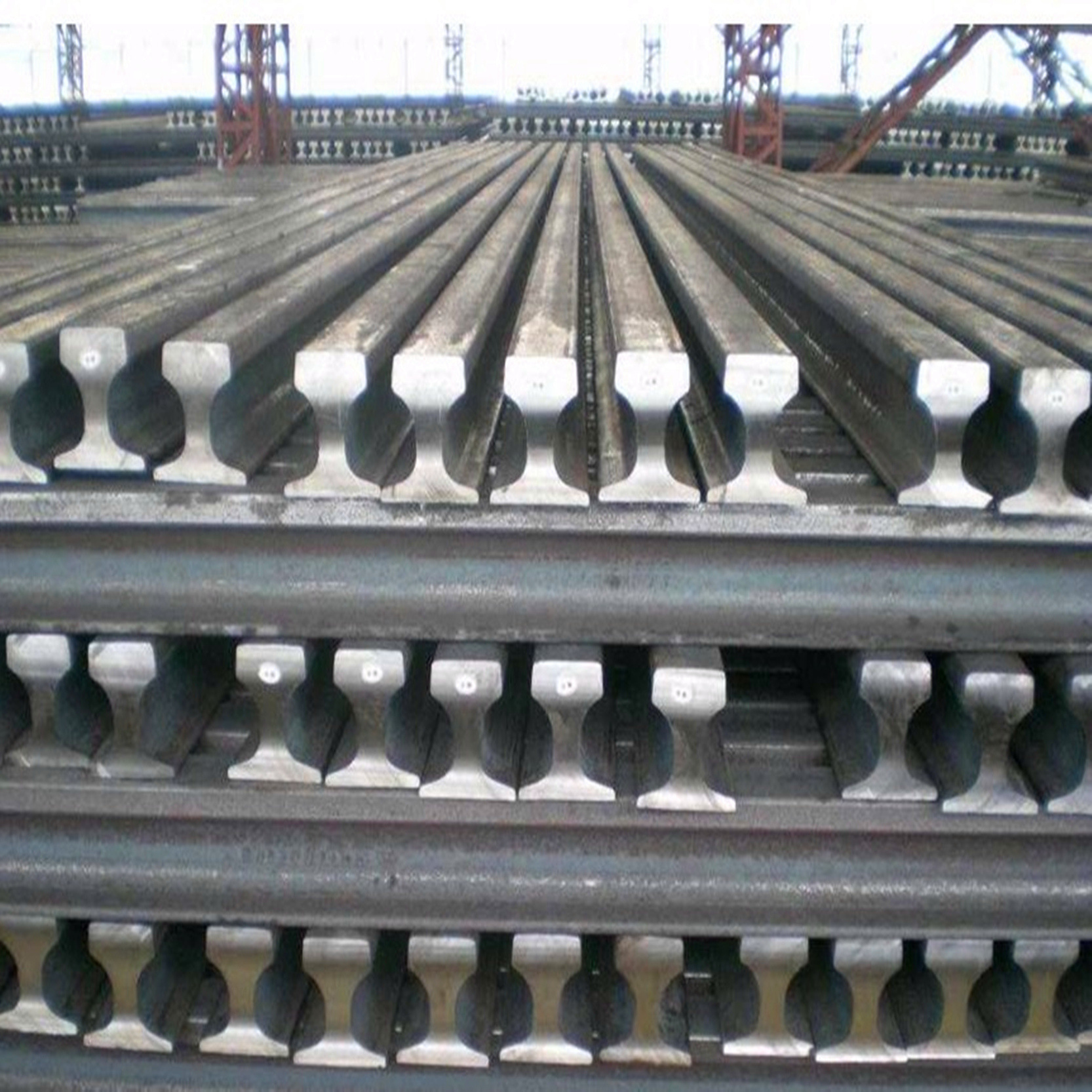 四川成都钢厂 u71mn钢轨天车轻轨龙门吊重轨矿用轨道钢定制切割新