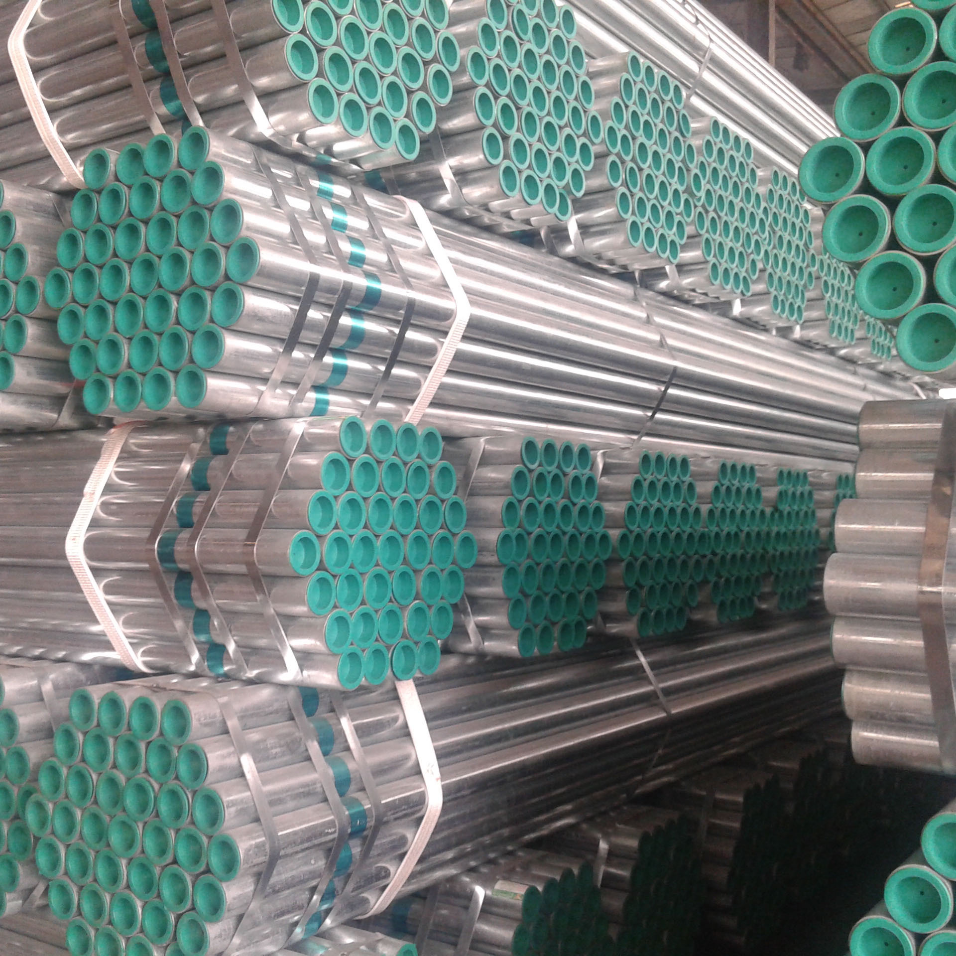 供应dn40衬塑钢管15寸衬塑复合管友发冷热水复合管