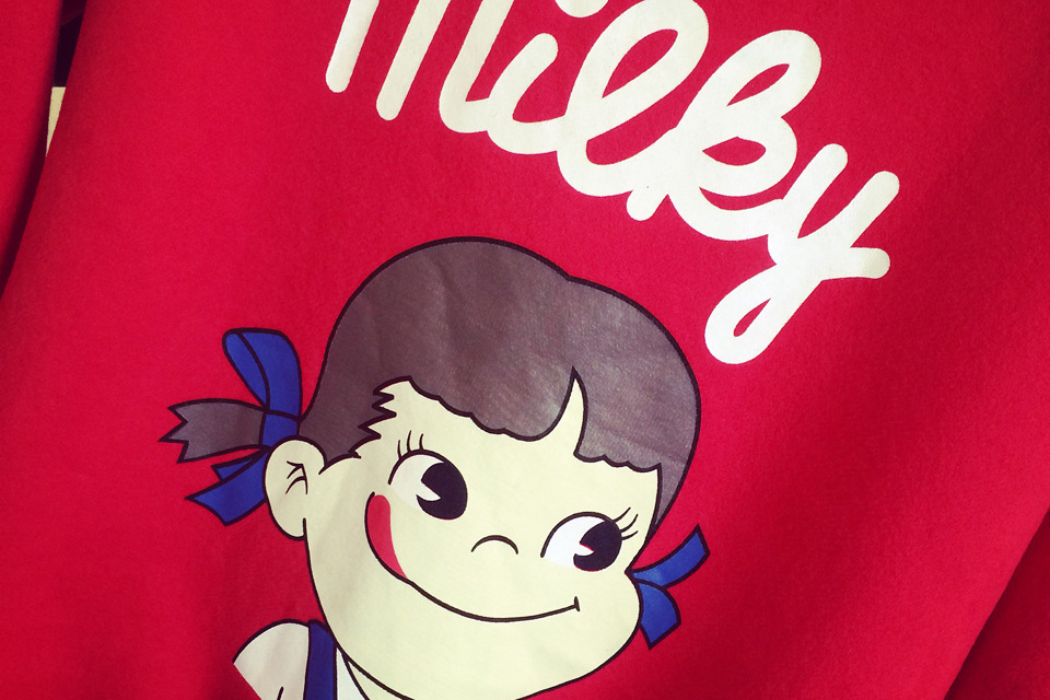 秋冬装新品 萌趣卡通牛奶妹印花长袖厚棉t恤(加绒) m5086