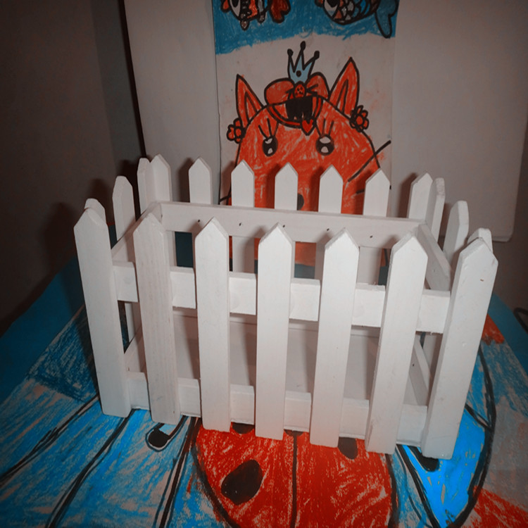 热销推荐23cm松木纯手工白色木制栅栏 浙江时尚家居小型木制栅栏