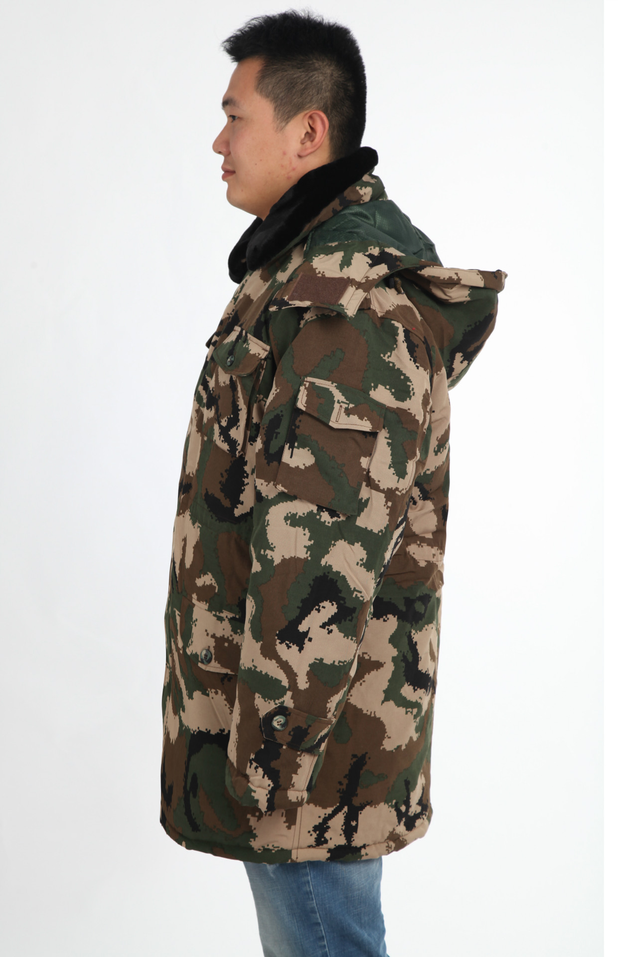 07荒漠作训大衣 迷彩服棉大衣 保安迷彩