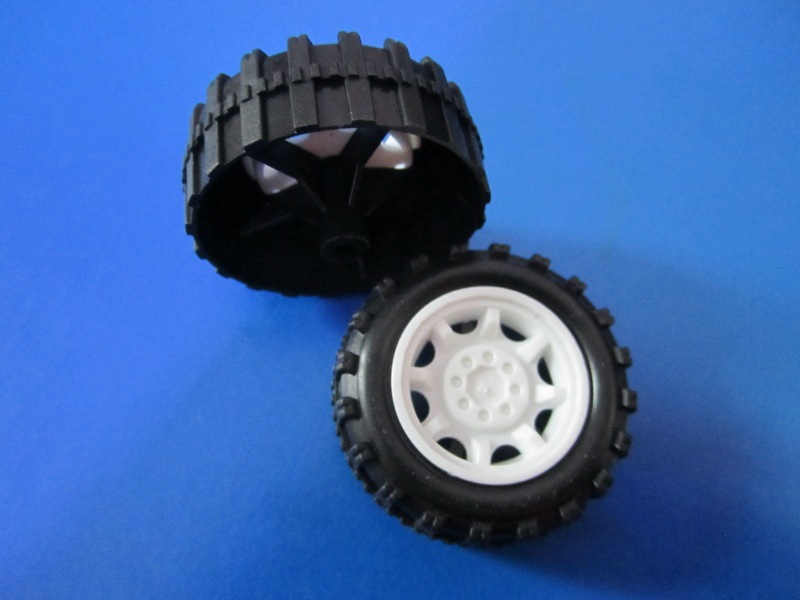 轮越野轮塑胶汽车轮胎pp包注塑料轮子彩色宾利路虎玩具车