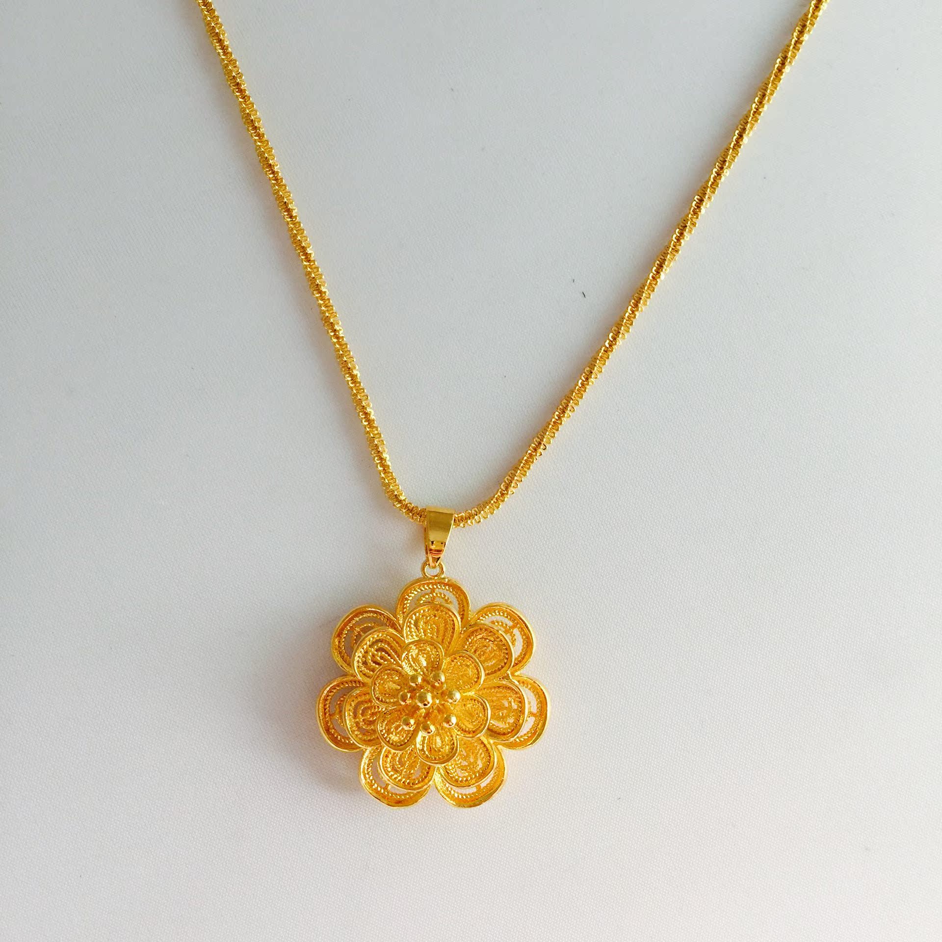 黄铜电镀24k黄金富贵花朵吊坠 欧币首饰品24k金镀金镂空玫瑰花