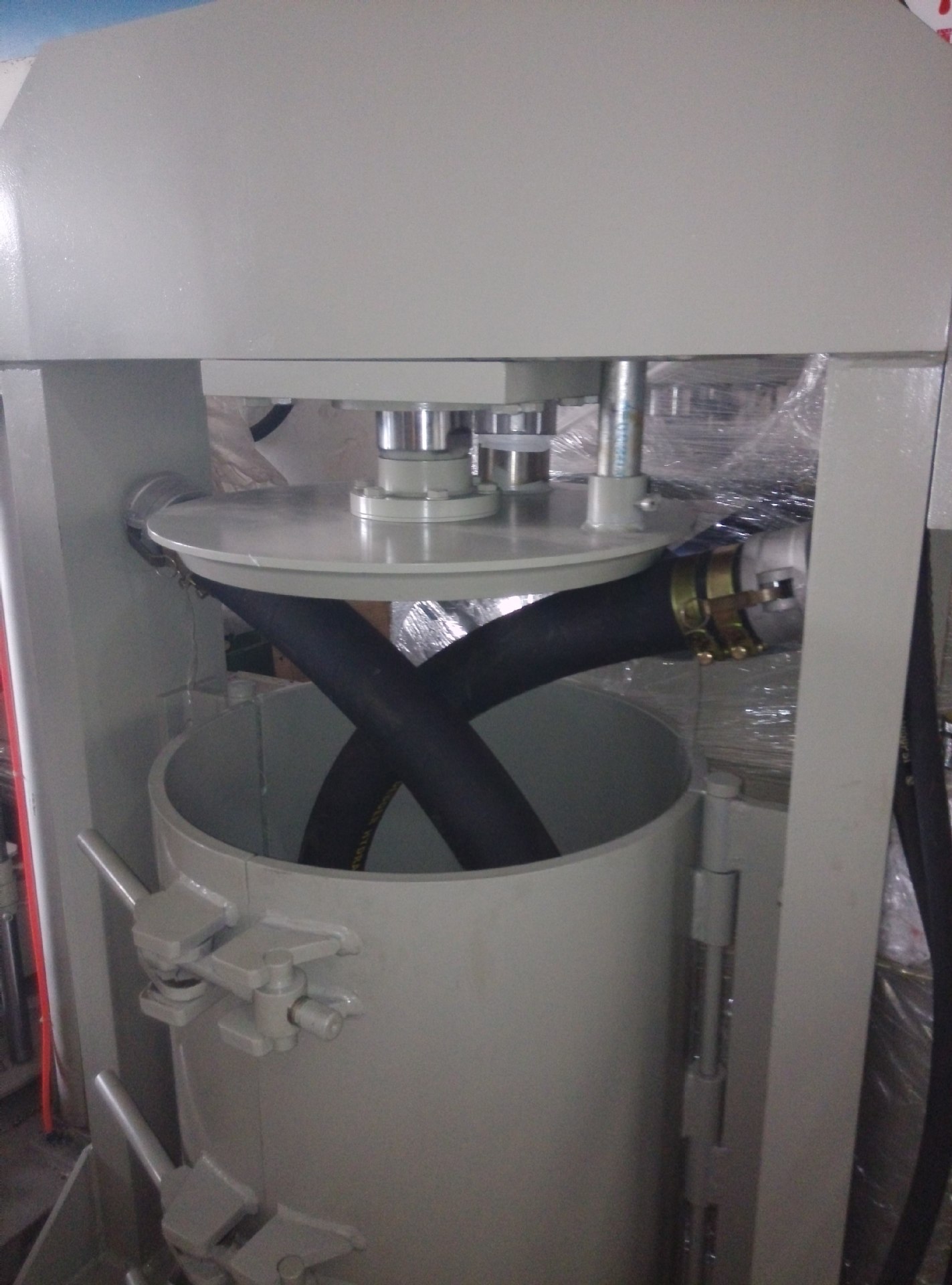 金盾龙玻璃胶,美工泥,美缝剂,罐装泥灌装 压料 抽胶分装设备