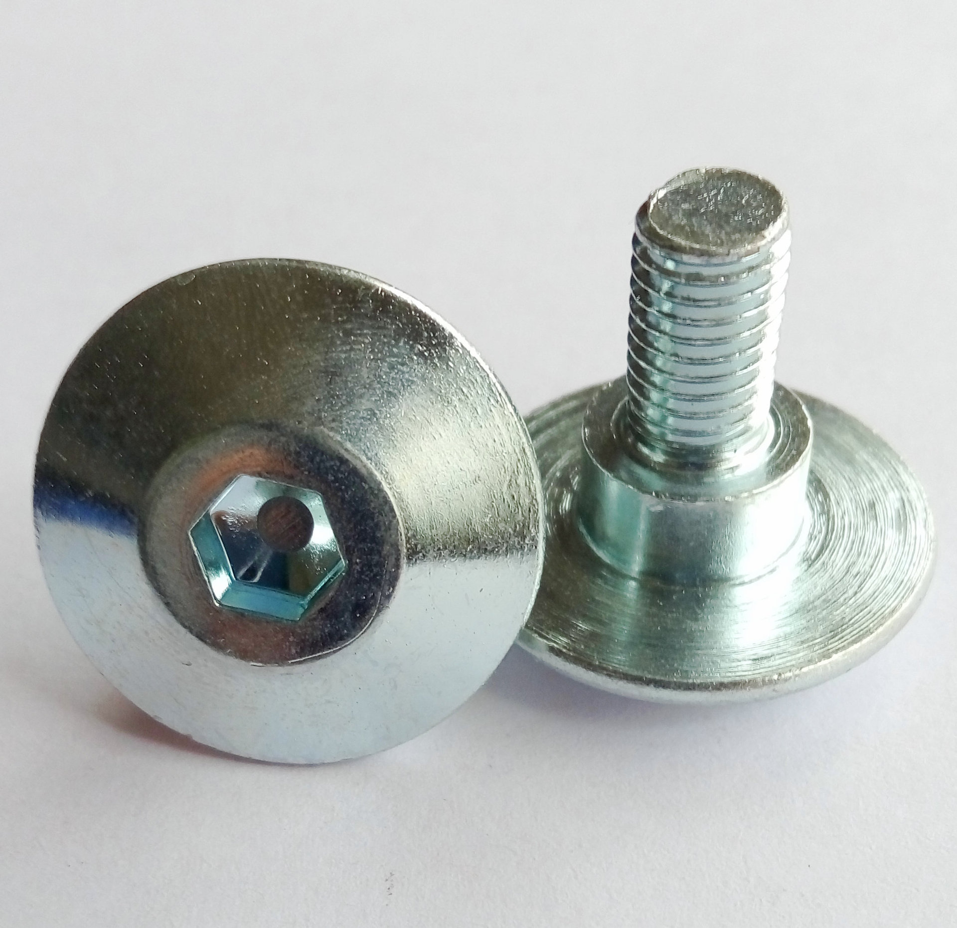 伞头螺丝钉 大扁头镀锌螺钉 蘑菇头六角槽台阶螺丝