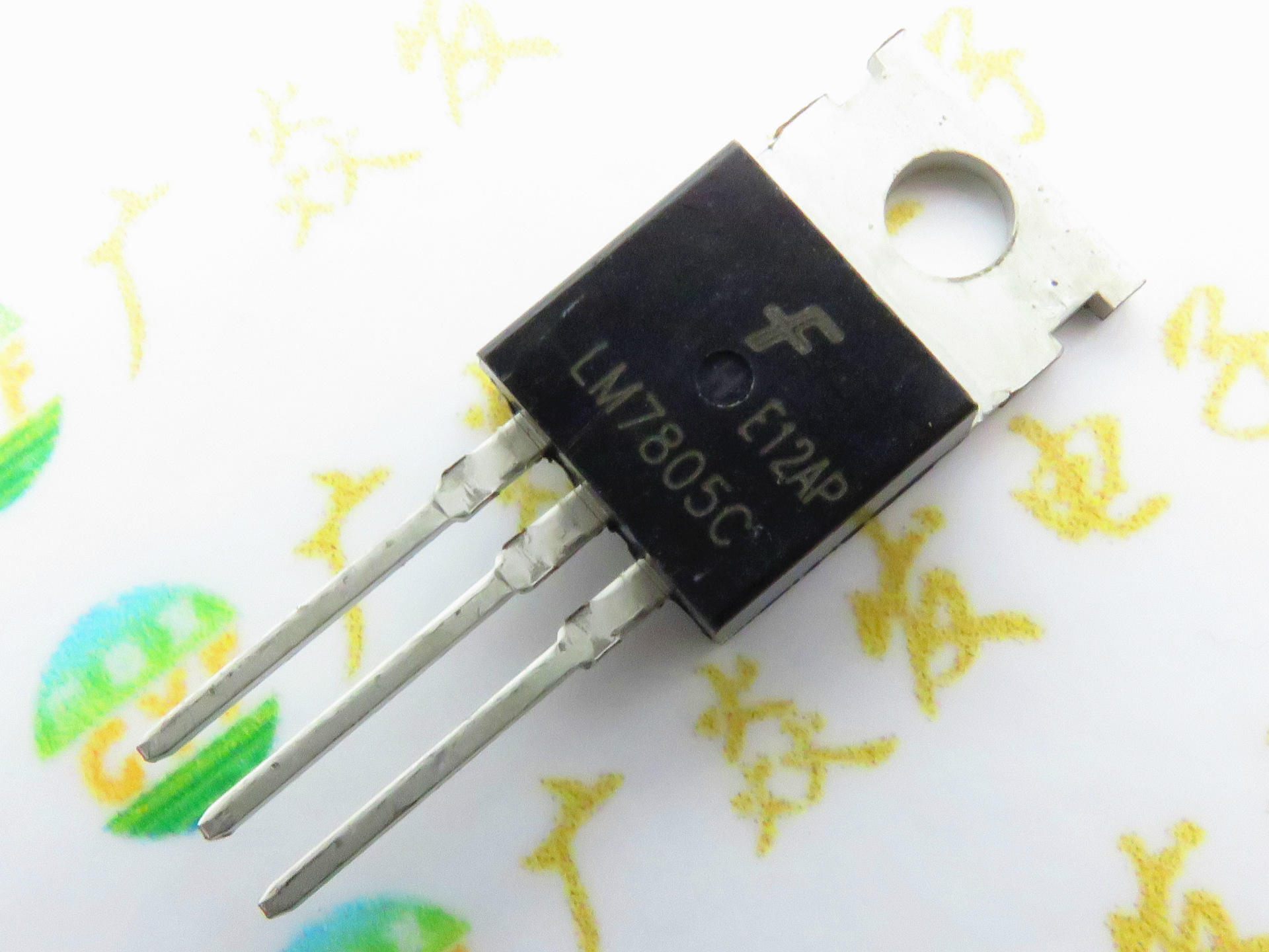 lm7805 lm7805c lm7805ct 三端稳压 封装to220 全新原装 十