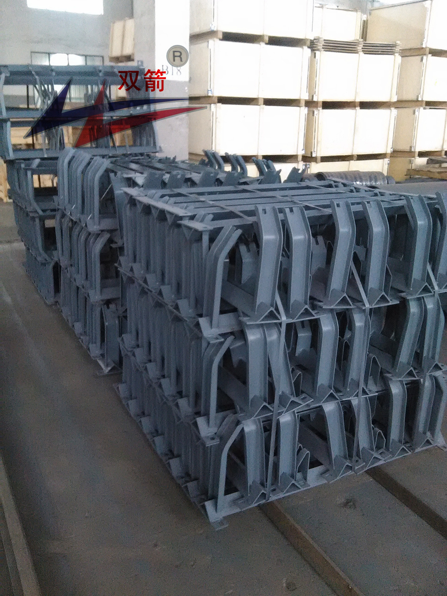 双箭托辊支架 槽型托辊支架 上调心托辊支架 无锡输送机支架