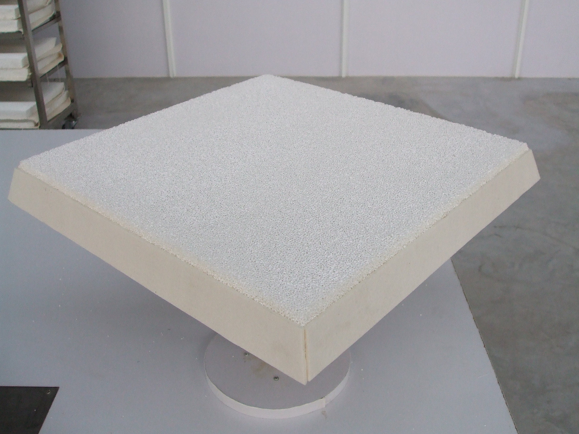 厂家直销优质环保氧化铝泡沫陶瓷过滤板381*381*50铝合金铝溶液用