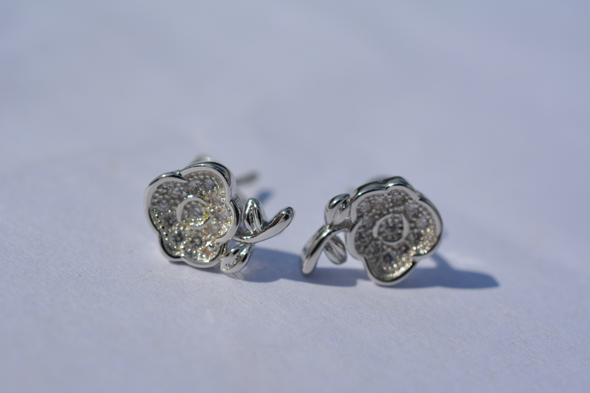 热销电视韩版同款铜镀银情侣耳钉枫叶银饰时尚流行耳坠饰品代发