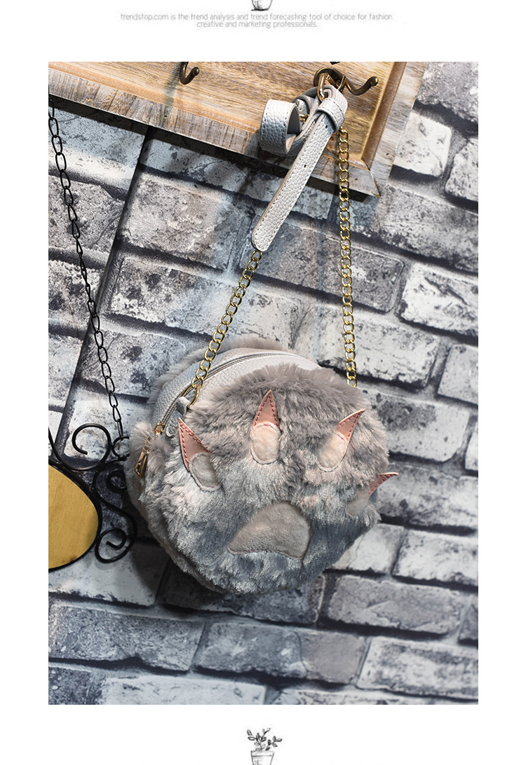 厂家直销 熊爪毛绒萌系小圆包 可爱时尚单肩斜跨包 两色可选