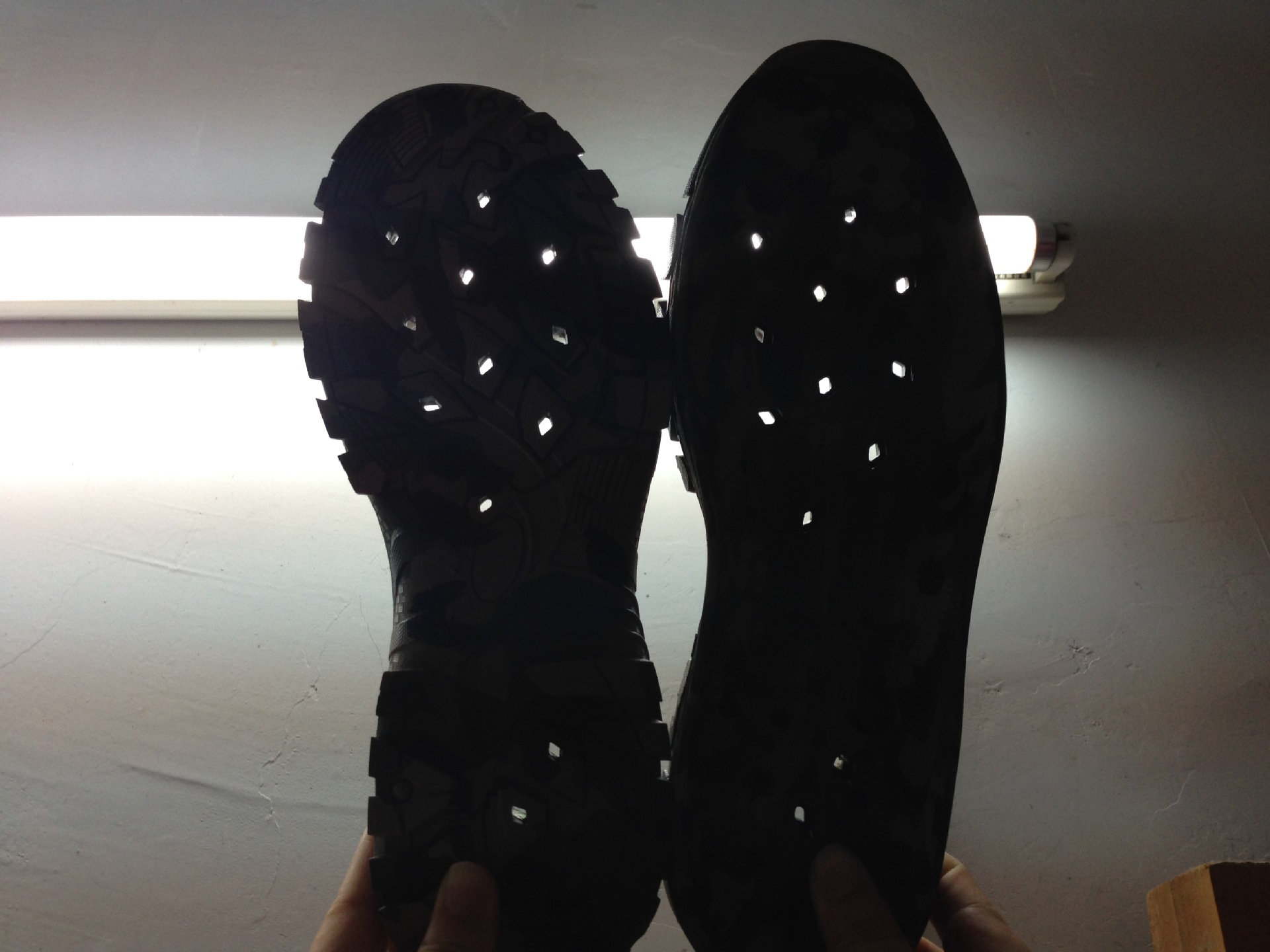 厂家直销新款登山鞋底md rb橡胶鞋底凉鞋底透气空调鞋底迷彩训练