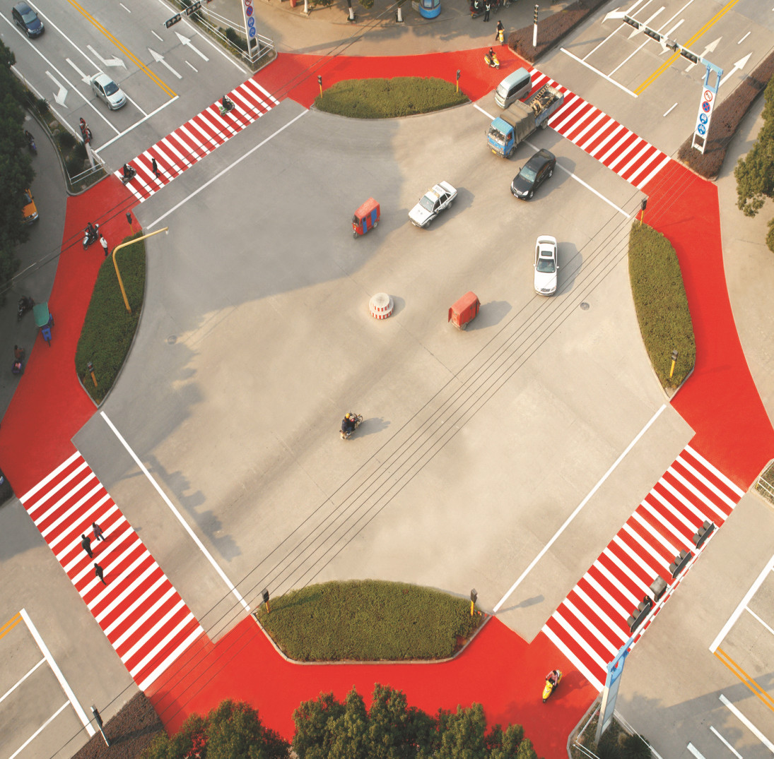 专业生产彩色防滑涂料彩色防滑路面划线漆十字路口漆