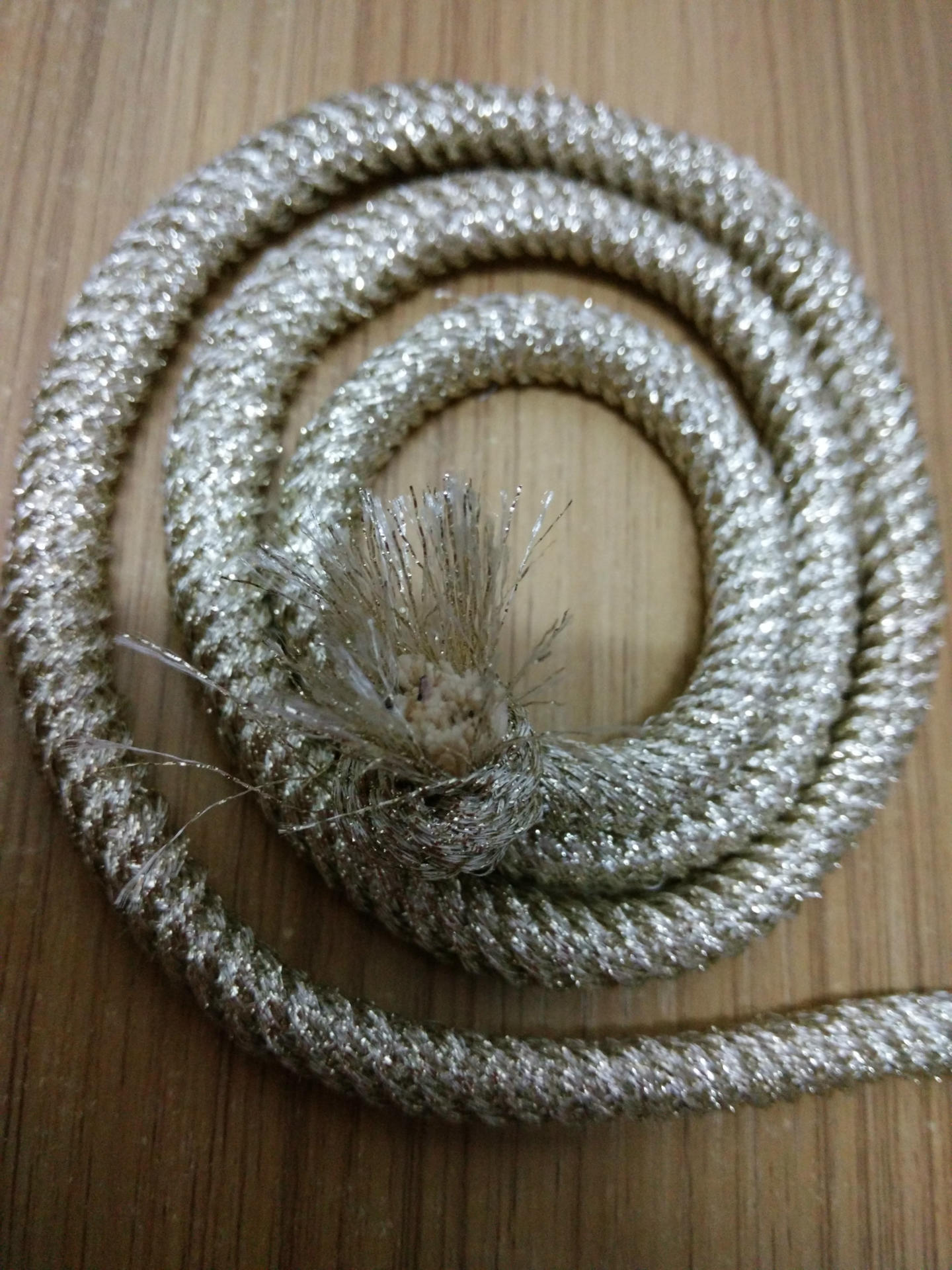 10mm金银丝编织手袋纸盒裤头扭绳手挽手镯帽子绳厂家生产金华东莞