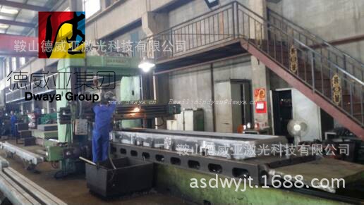 光纤激光切割机 激光切割设备 金属激光切割机1500W