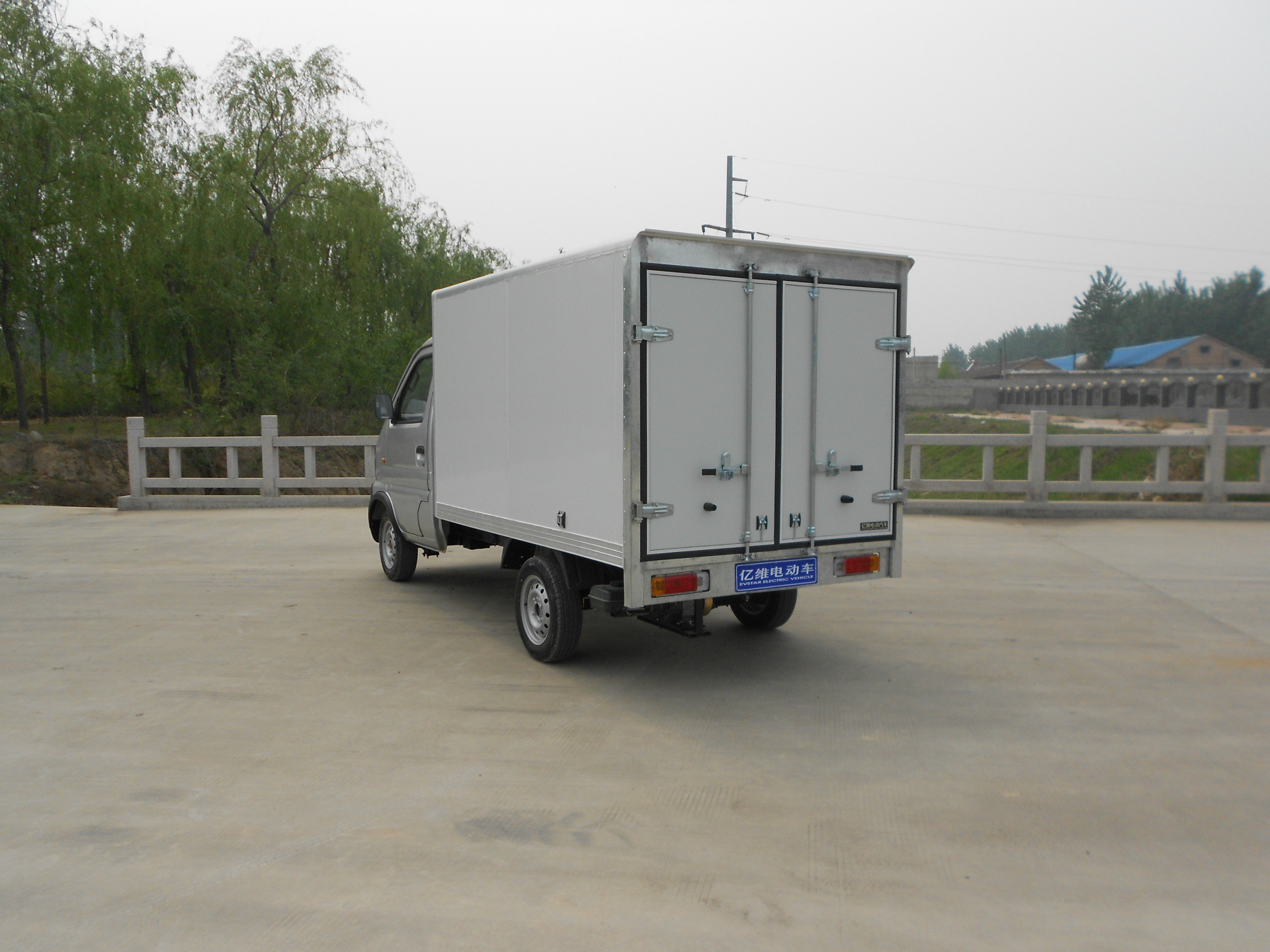 增程式电动货车 油电混合动力货车 箱式电动货车