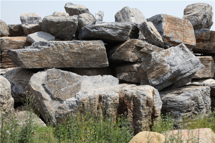 【促销批发】正宗青灰色千层石假山石 供应千层石自然园林景观石