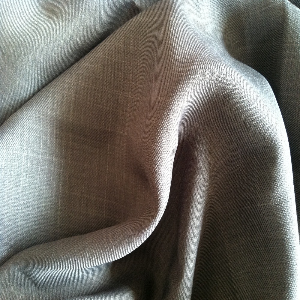 厂家直销 斜纹双色阳离子华达呢 多彩乐丽丝系列 服装裤料面料