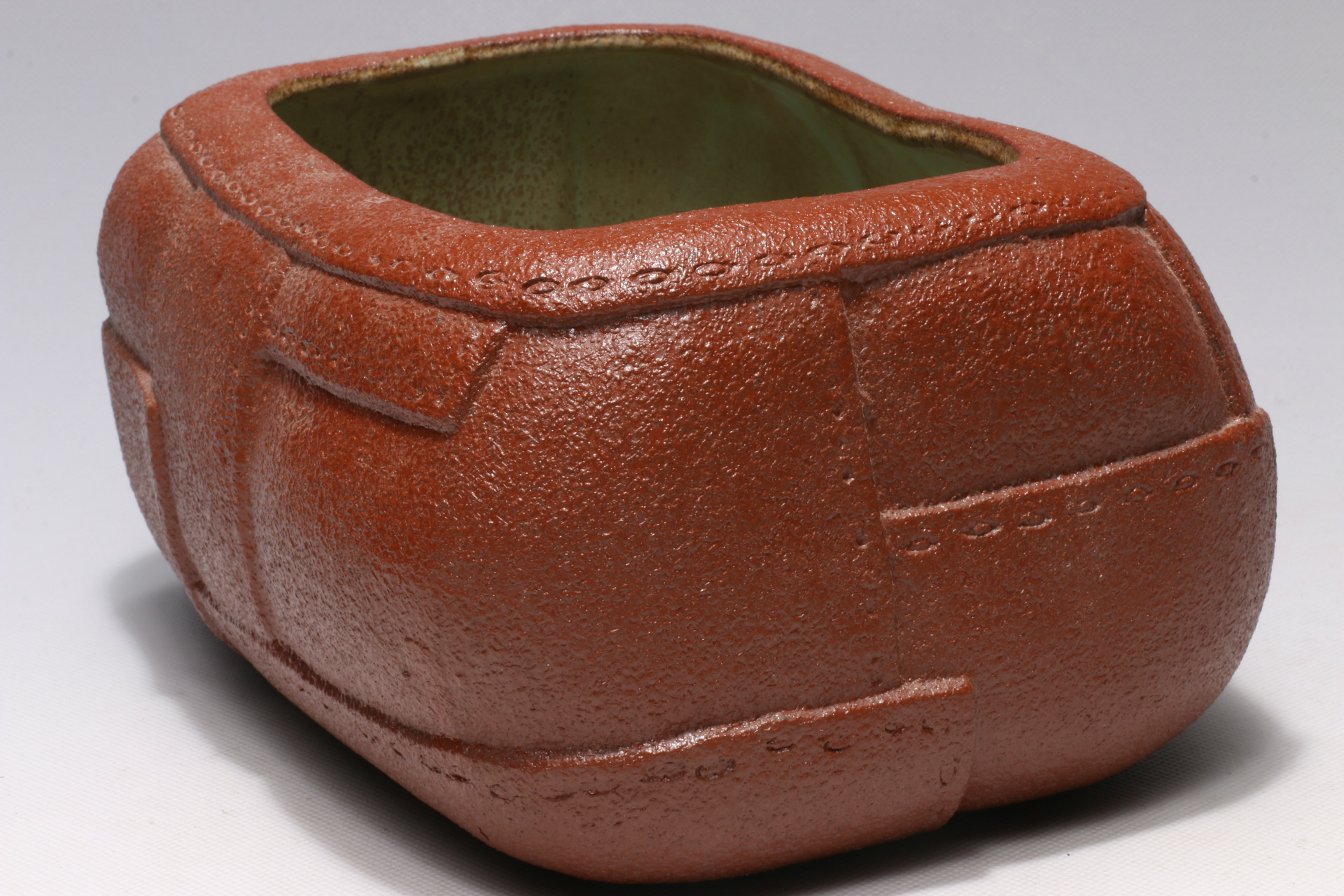 龙砂陶厂家直销 宜兴紫砂 粗陶特色仿皮革花盆 手工水洗 手工制作