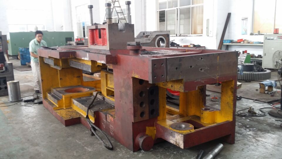 四模四冲8mm高速螺栓冷镦机