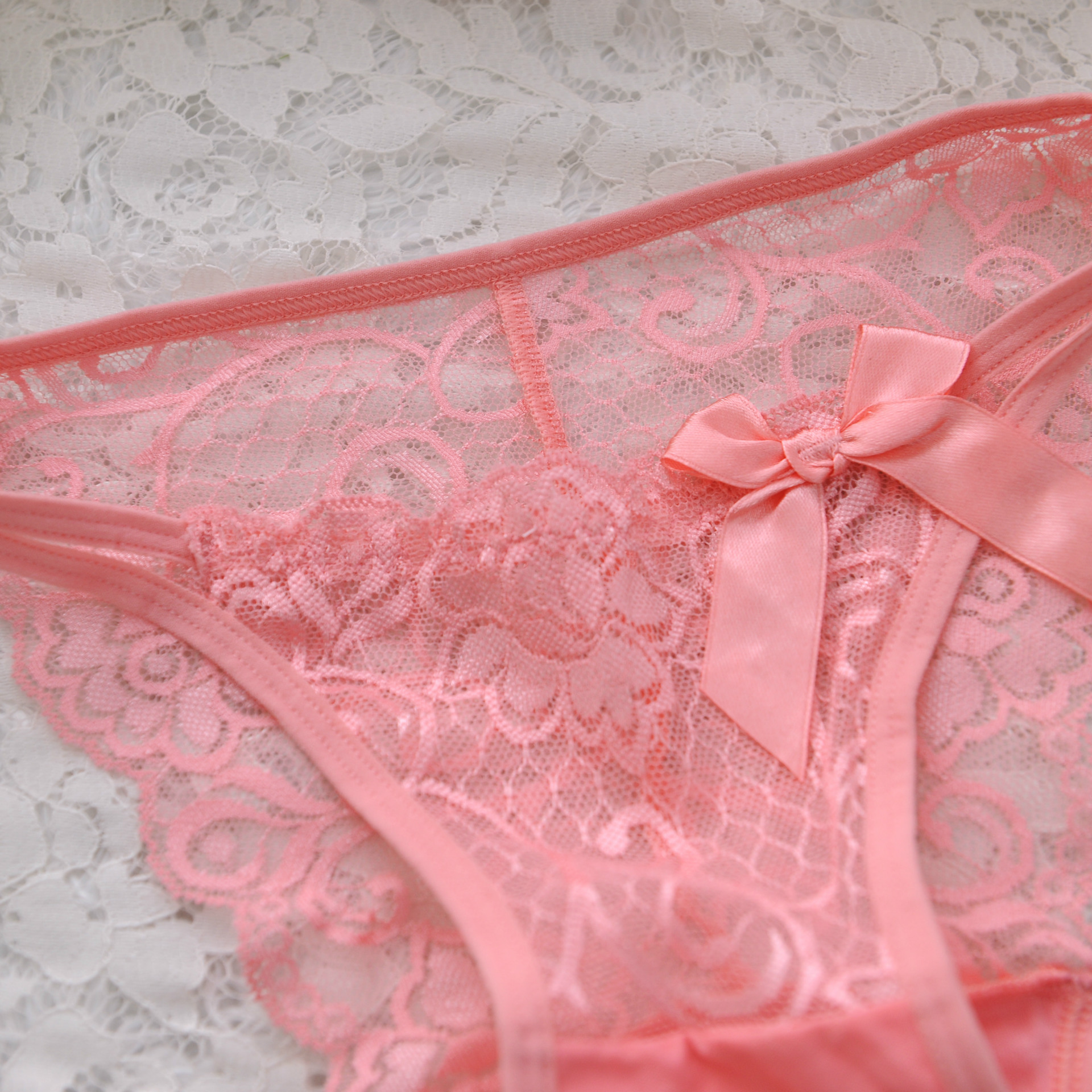 天猫爆款 性感女士透视蕾丝边内裤 蕾丝透明低腰三角裤女纯棉档部