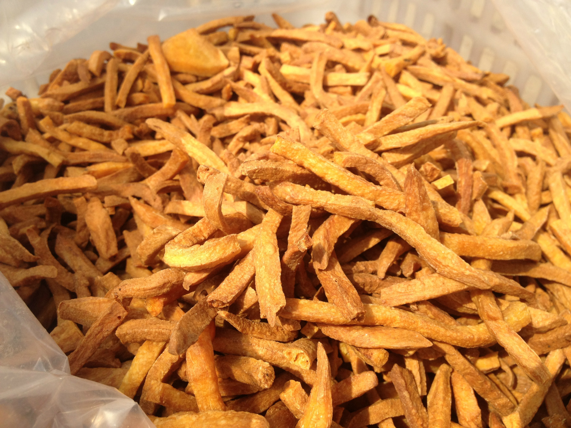 批发农家特产自制地瓜干沙炒红薯条地瓜条 香酥健康红薯干10斤装